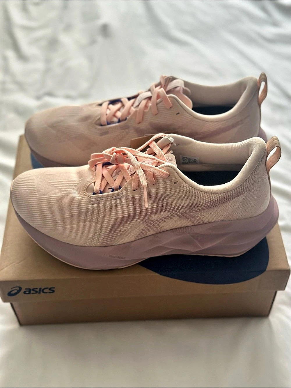 NEW ASICS Novablast 5 Women's Athletic Shoes Pink US 9.5